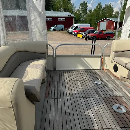 船屋 Venelauttasaunalautta Honkaranta *