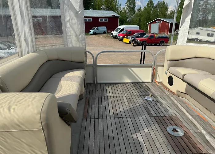 船屋 Venelauttasaunalautta Honkaranta *